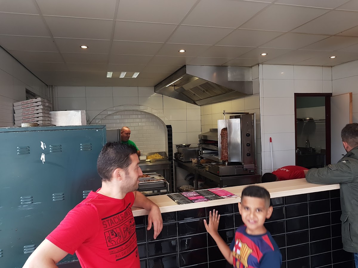 Fresco 's-Gravendeel Photos 2